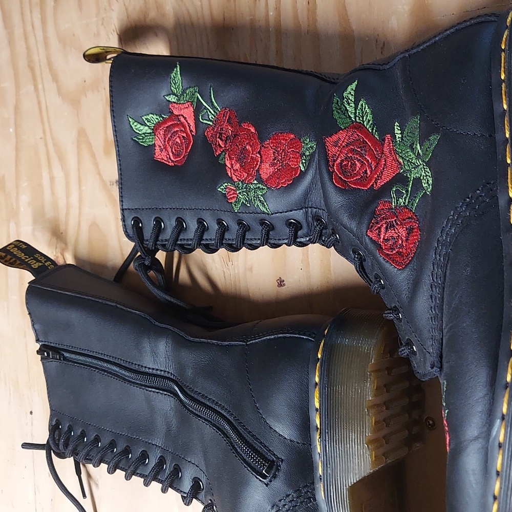 Dr Marten rose embroidered boots